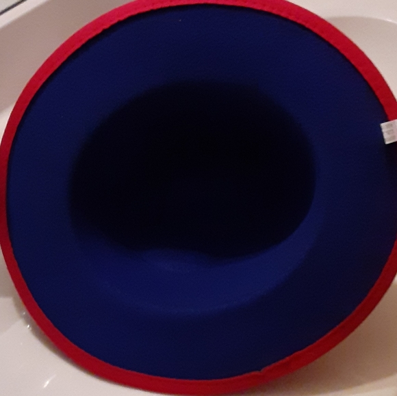 Hat - Picture 2 of 2